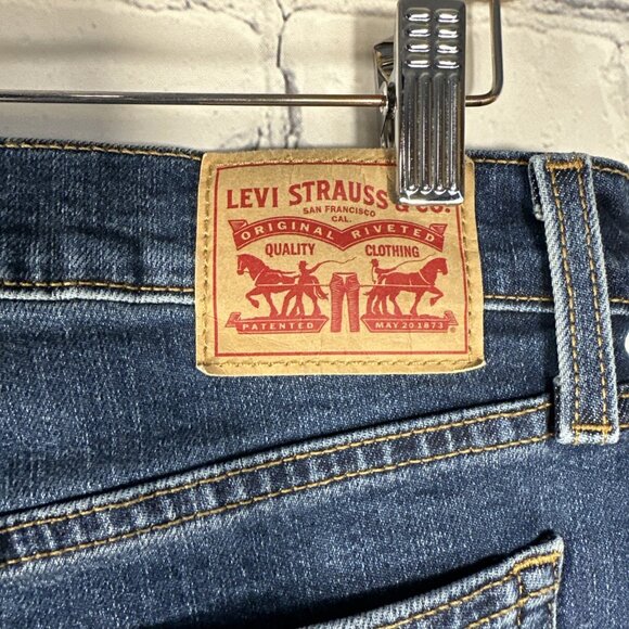 Levis Jeans Womens 32 Blue Wedgie Straight Button Fly High Rise Medium Wash - Picture 4 of 14